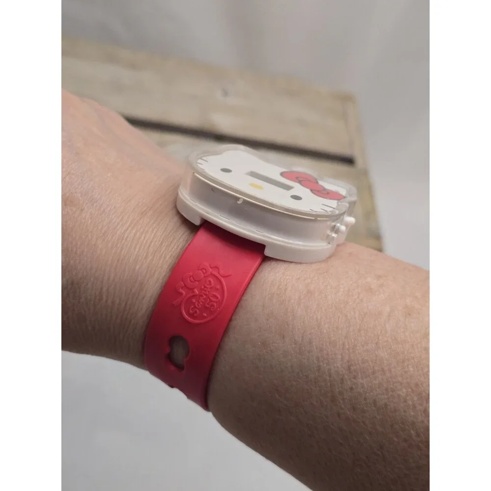 2010 Hello Kitty 50th Anniversary McDonald’s Digital Wristwatch Red Need Battery